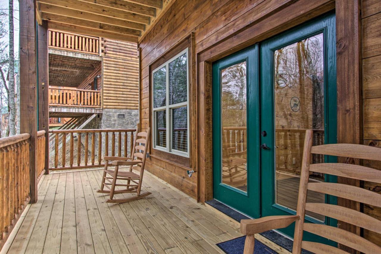 Luxe Cabin With Home Theater Less Than 2 Miles To جاتلينبرج المظهر الخارجي الصورة