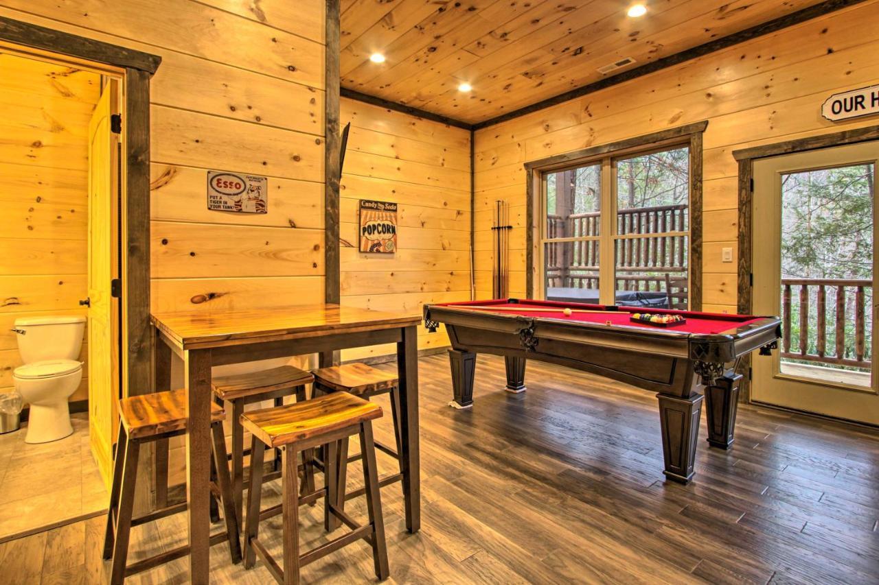 Luxe Cabin With Home Theater Less Than 2 Miles To جاتلينبرج المظهر الخارجي الصورة